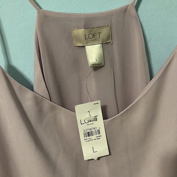 Ann Taylor Loft Size L Flowy Summer Top NWT - Picture 3 of 4